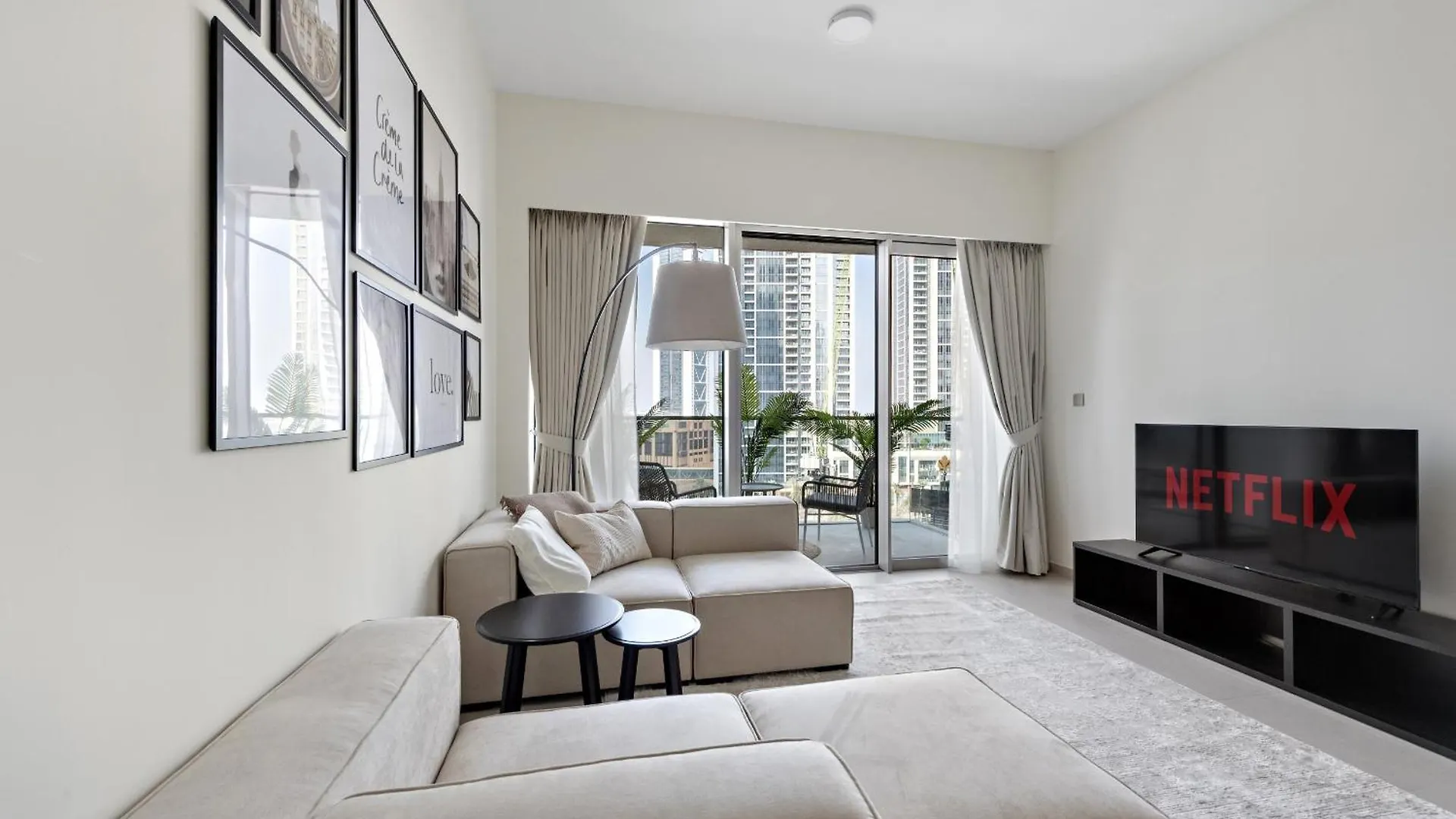 Vayk - Refined & Trendy 1Br In Downtown Dubai Lejlighed