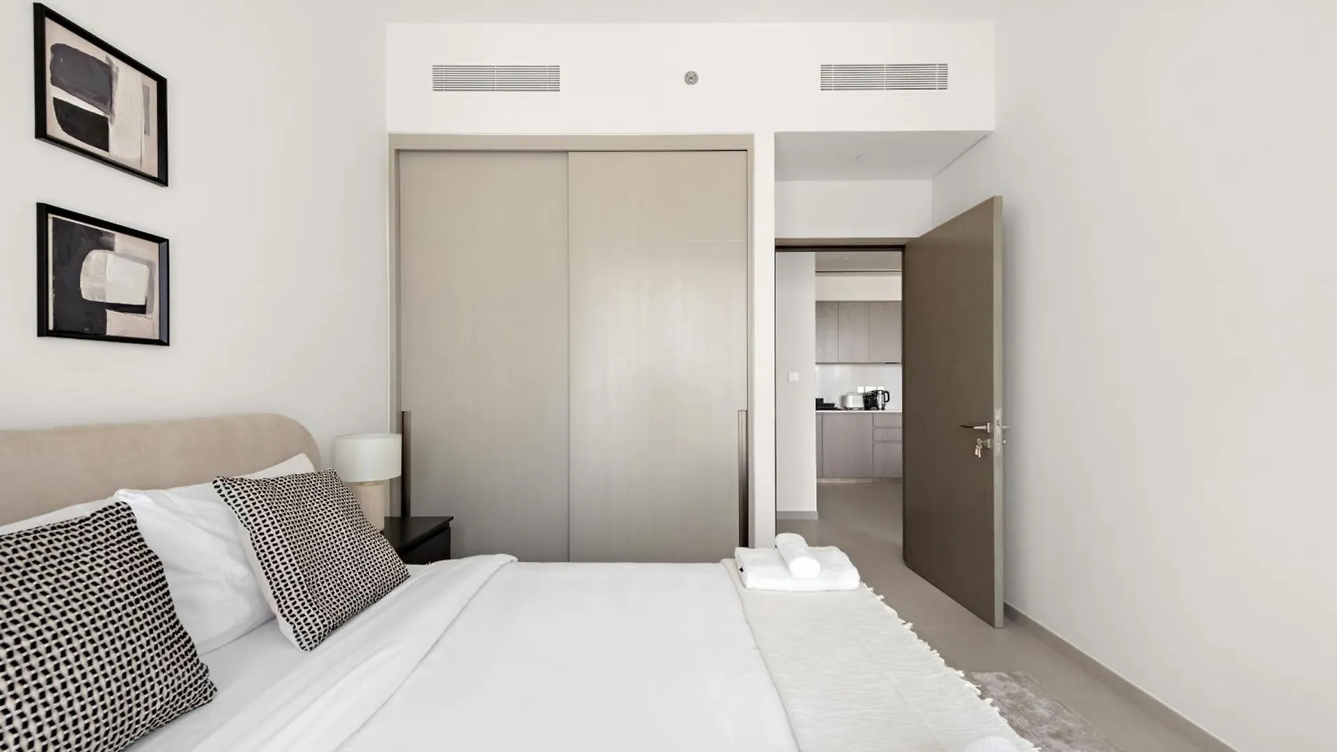 Vayk - Refined & Trendy 1Br In Downtown Dubai Apartment 0*,