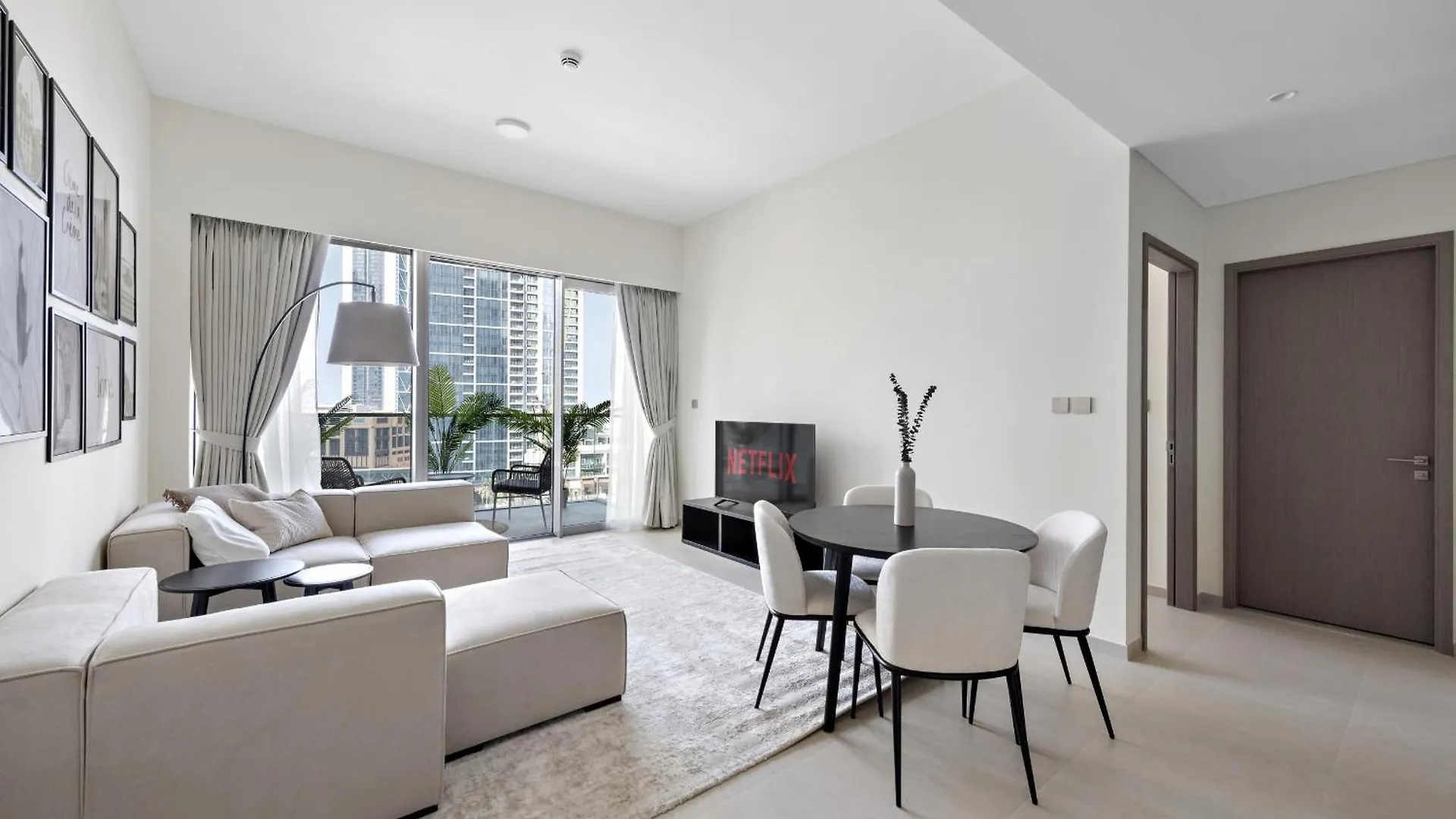 Vayk - Refined & Trendy 1Br In Downtown Dubai Apartment United Arab Emirates